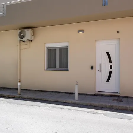M&m Minimal * Heraklion (Crete)